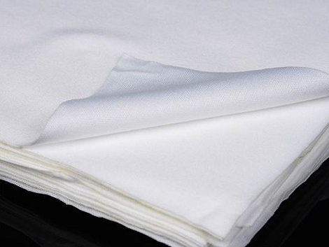 What material is the dust-free cloth made of? Are dust-free cloths toxic?