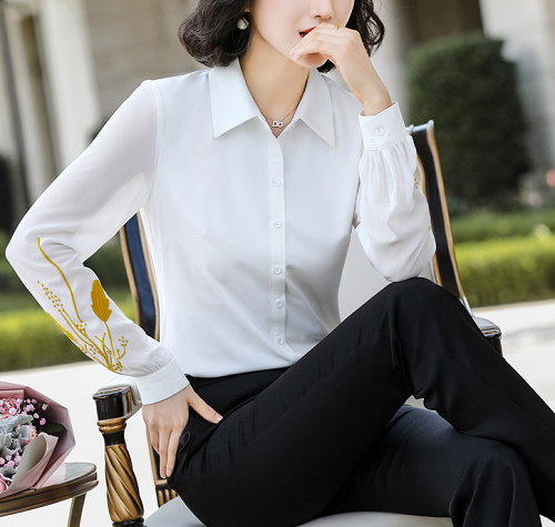 What are the common professional clothing fabrics?